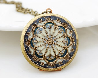 Locket,blue locket,filigree locket,Jewelry Gift,resin locket,Bridal Necklace ,bridesmaid gift ,Wedding Necklace,Something Blue