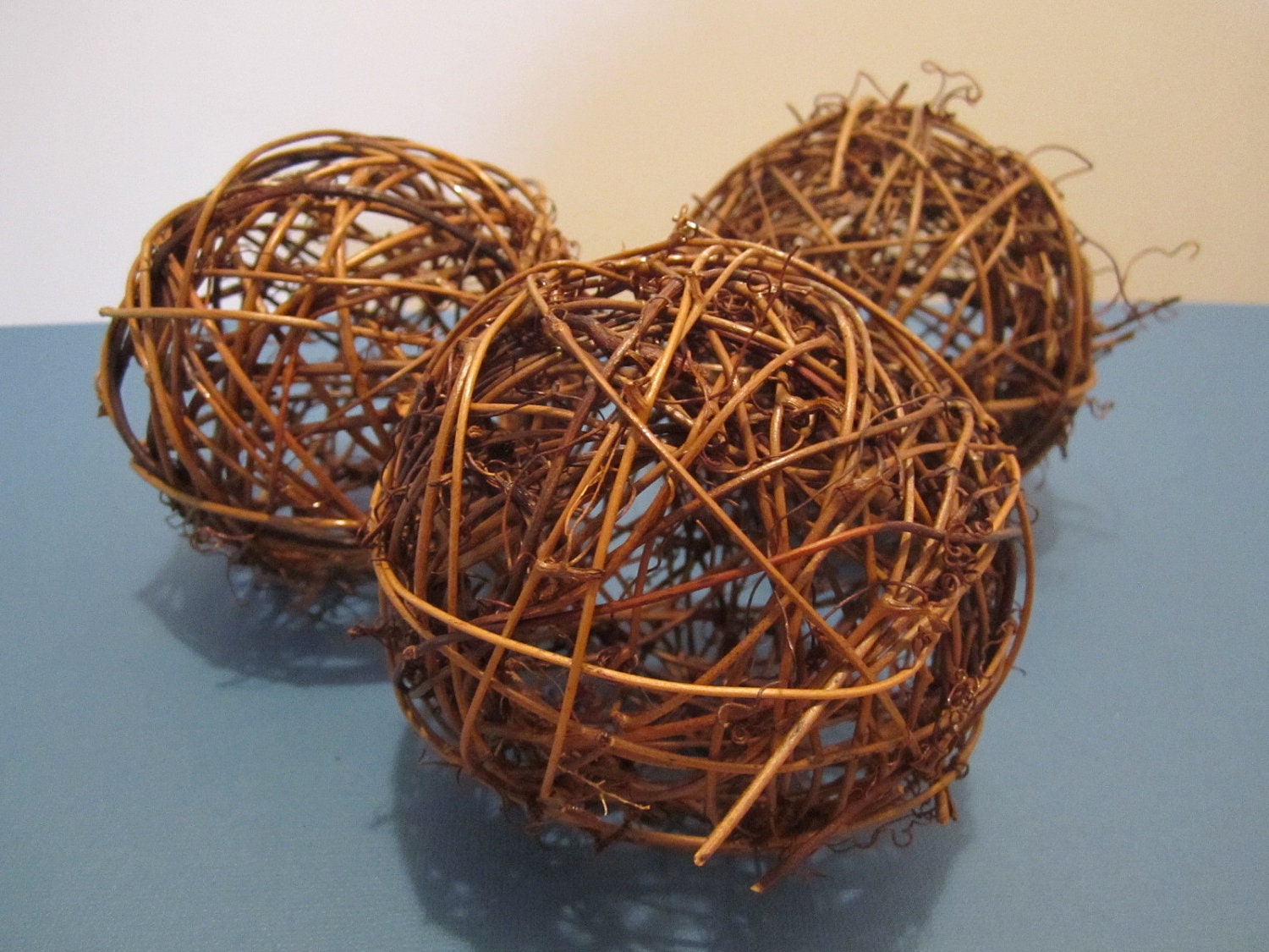 Grapevine / Twig Balls 4 / 10cm Brown Set of 5