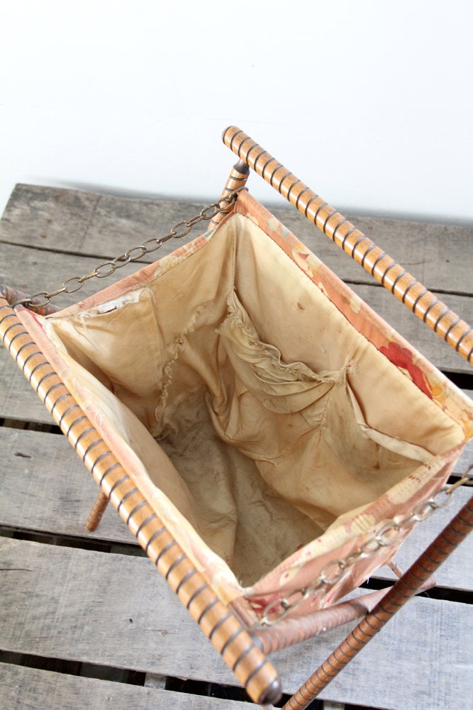 Vintage Sewing Basket / 1930s Knitting Stand
