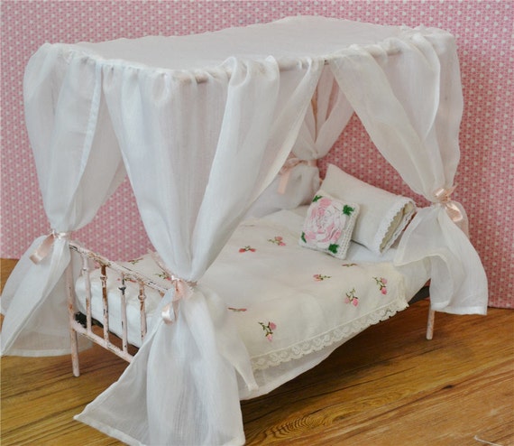 Canopy Bed Doll Bed Victorian Metal 1/6th Playscale Blythe Canopy Doll ...