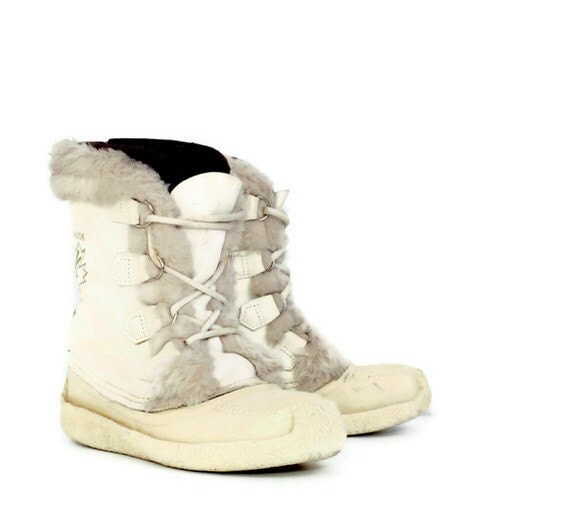 Sorel Boot Liners >> Vintage Sorel Nanook Boots in White Womens 7 Sorel Boot Liners >> Vintage Sorel Nanook Boots in White Womens 7