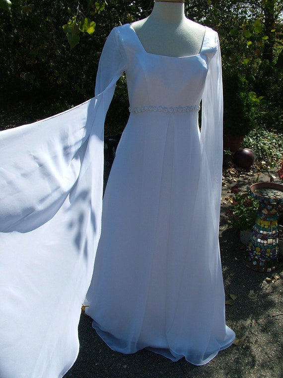 Camelot Wedding dress vintage 90s renaissance bridal gown