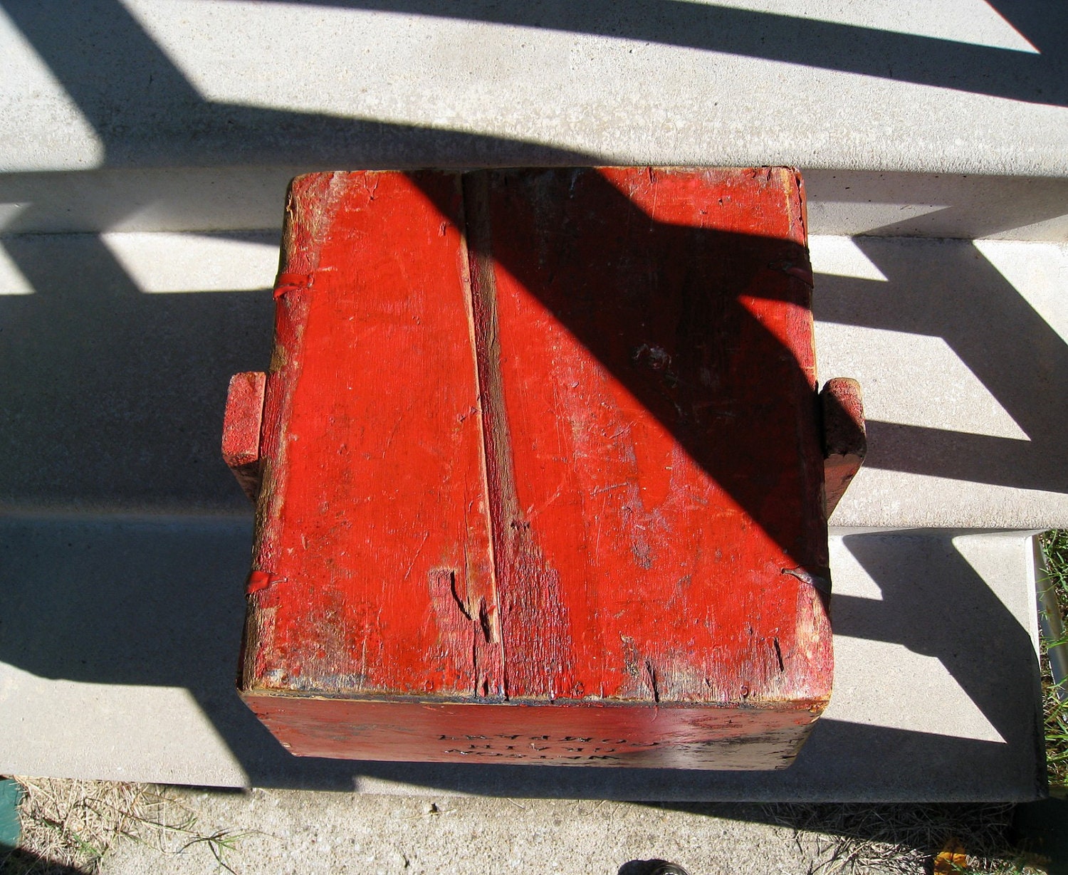 Large Primitive 1800s Wooden Grain Bucket / Yoke Handle/