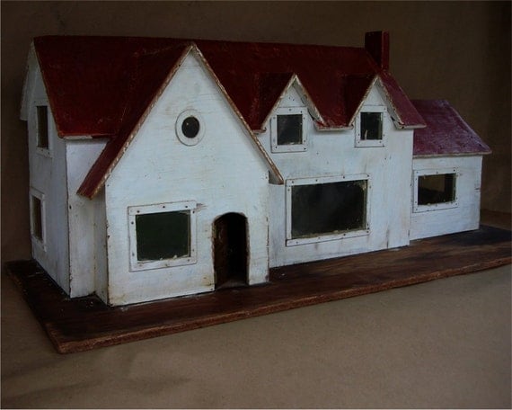 1930's dollhouse