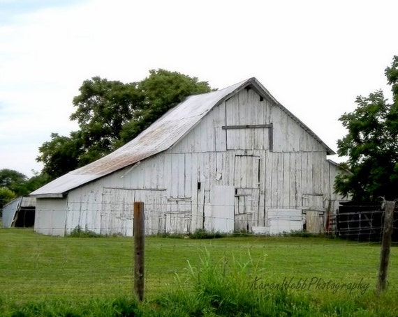 Photo Old White Barn Wood Rural Missouri by KarenWebbPhotography