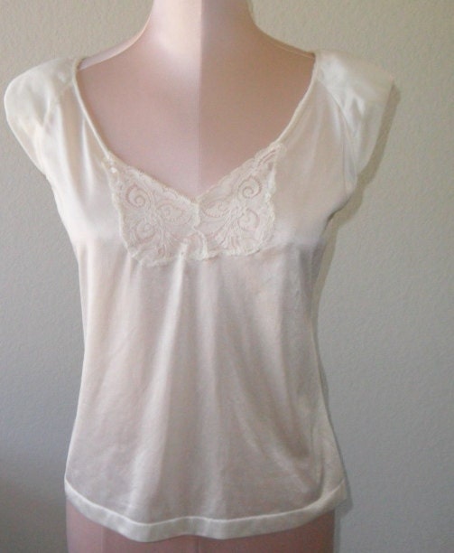 Vintage Camisole Bali Ivory with Shoulder Pads Cami Size 32