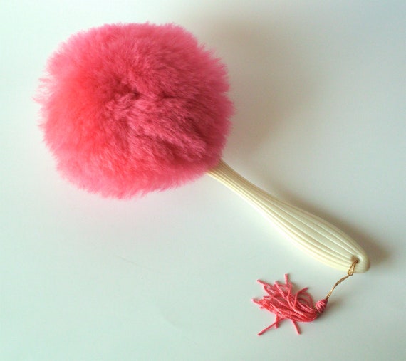Rare Avon Refillable Pearlescent Long Handle Powder Puff