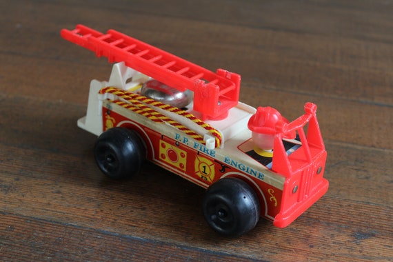 fisher price fire engine vintage