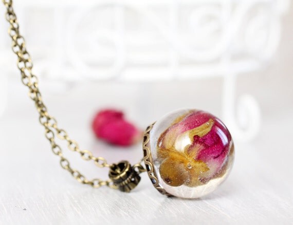 Resin Orb Globe Necklace - Real flower Necklace - Real Red Rose Necklace