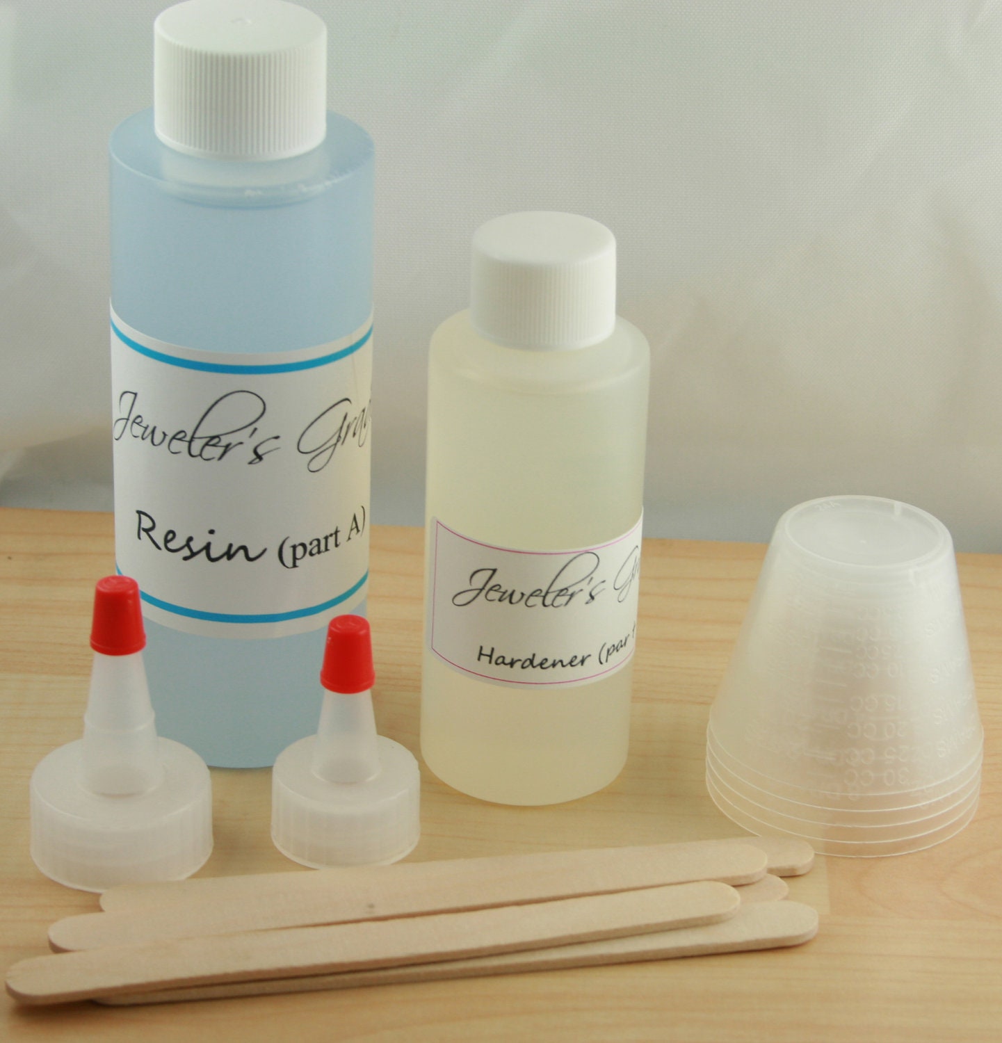 Liquid Resin. Doming Epoxy Resin. Jewelry Grade Resin.