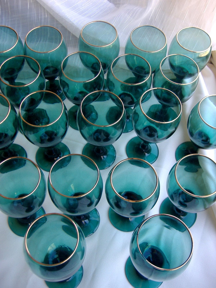 20 Vintage Teal Green Glass Wine Glasses By Vauntyvictorian 