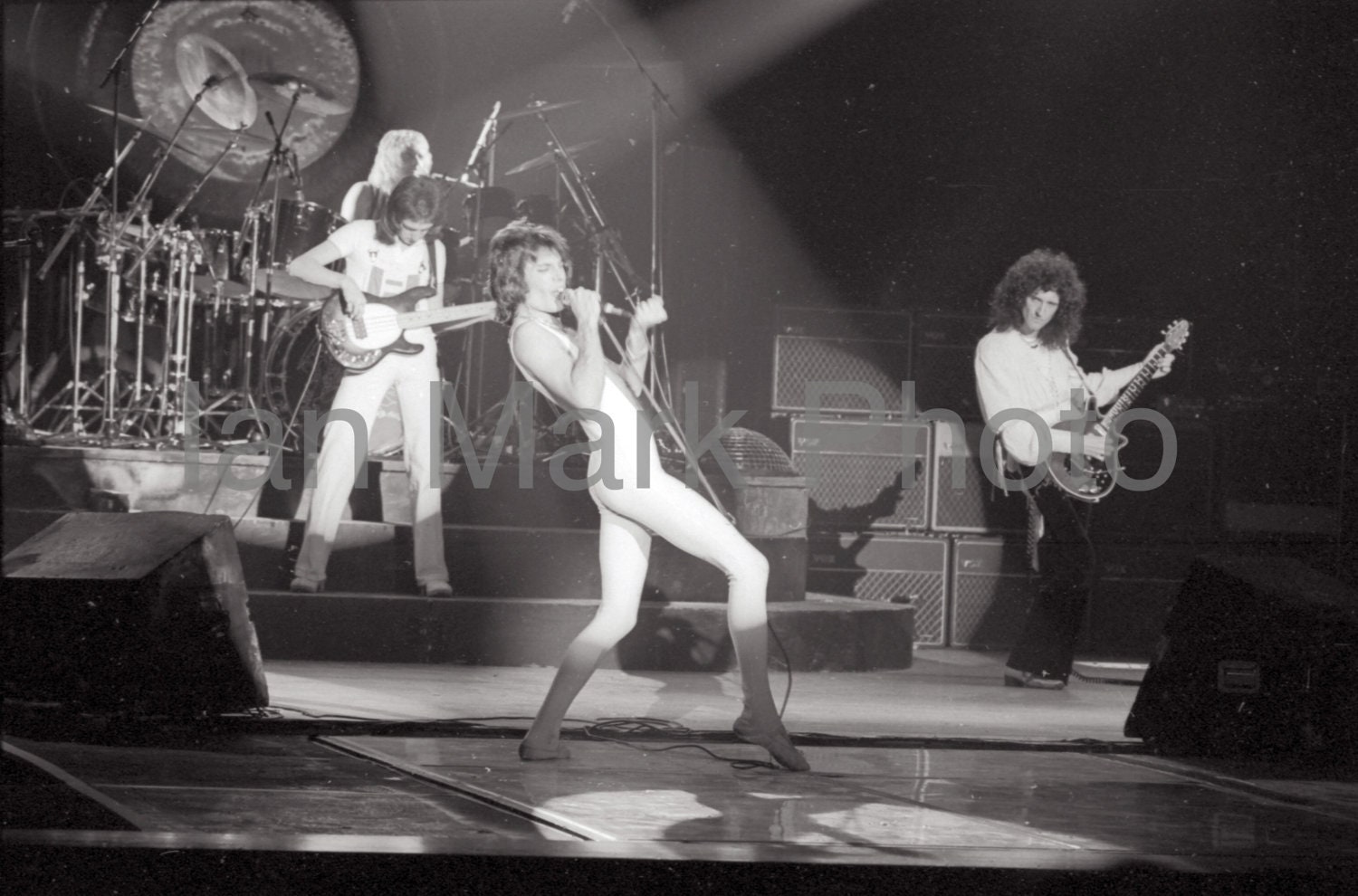 Queen Rock Band 8x12 1977 Photo