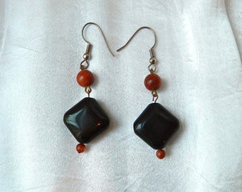 VINTAGE Earrings Black Onyx and Goldstone Pierced