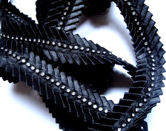Rhinestone Pleated Ribbon Trim, Black, 1" inch wide, 1 Yard, For Home Decor, Accessories, Mixed Media, Apparel