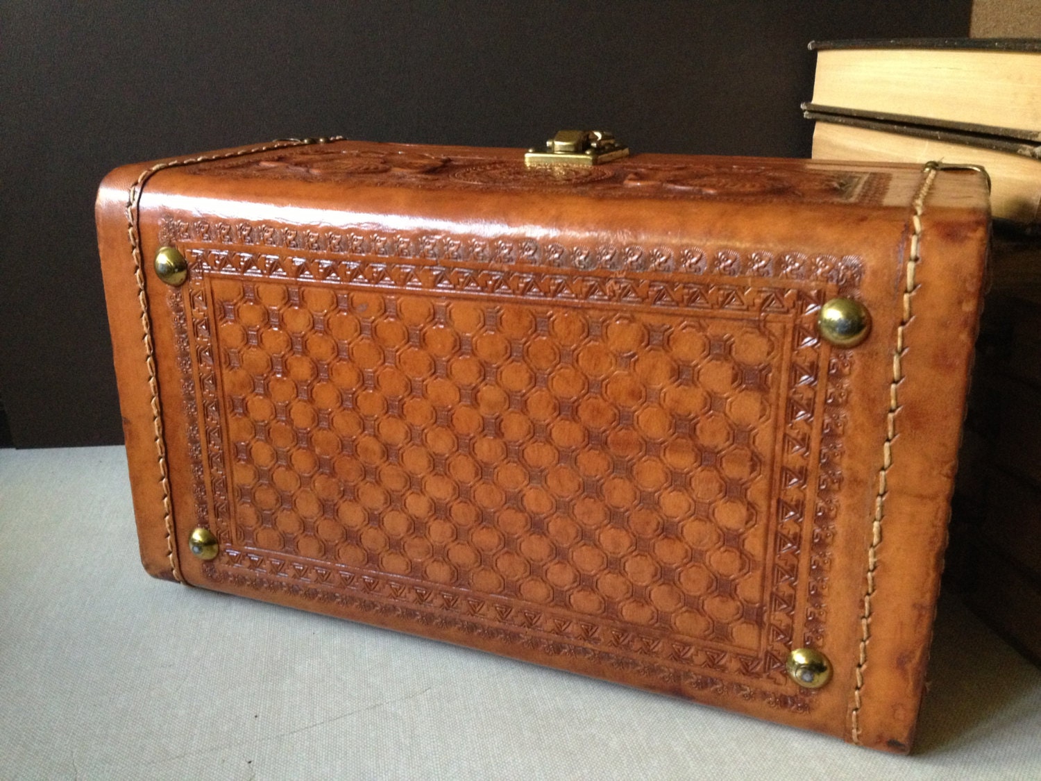 Vtg England // Cheney // Tooled Leather Train Case // Suitcase
