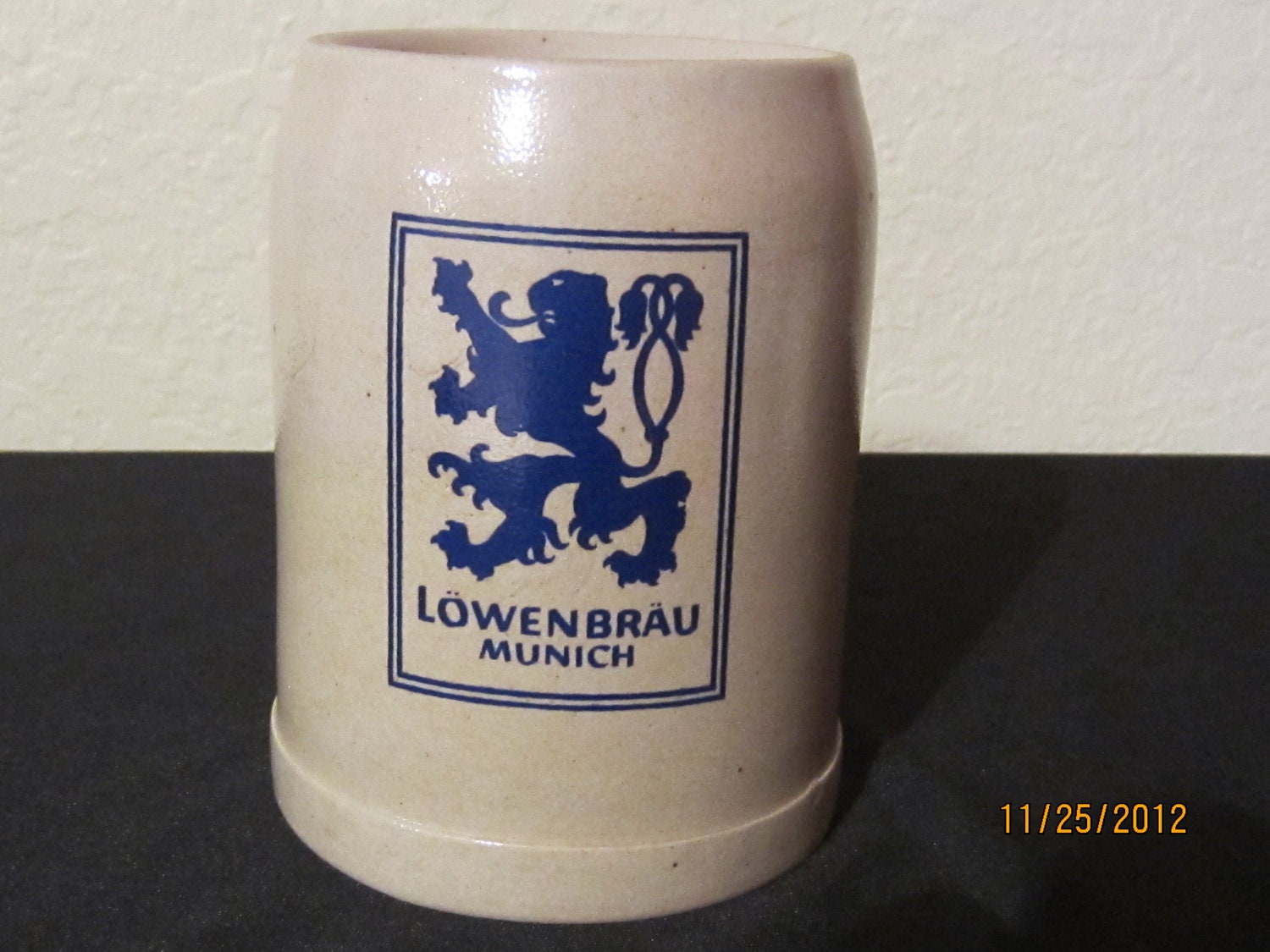 Vintage Lowenbrau Munich Germany Beer Stein 0.5 Liter Made in