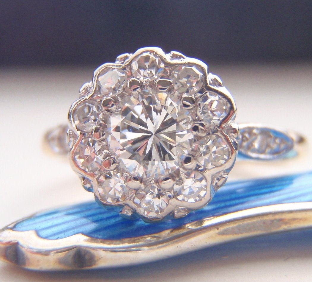 Engagement Ring. Vintage Diamond Cluster Flower Design.