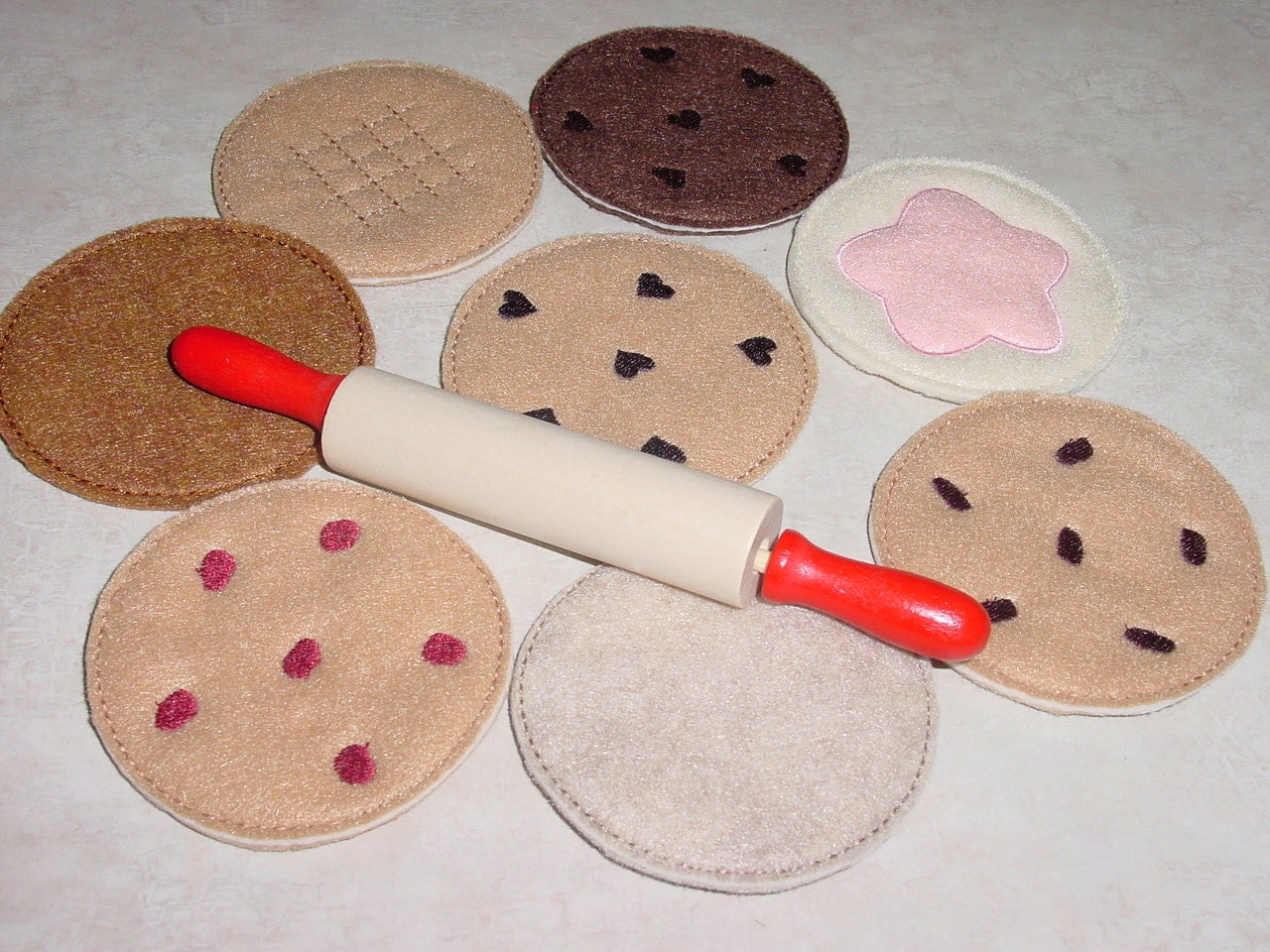 Felt Food 9 Piece Cookie Felt Play Food Set with Wooden