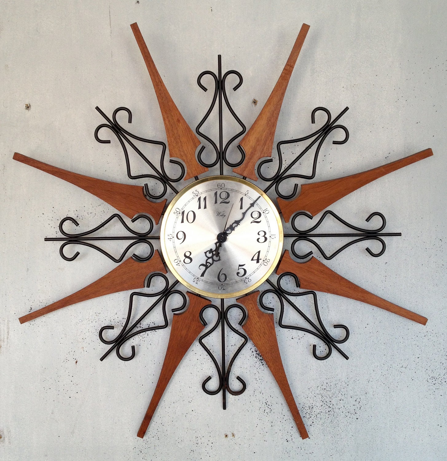 Retro Starburst wall Clock Works Great looks Even by Dead50sModern
