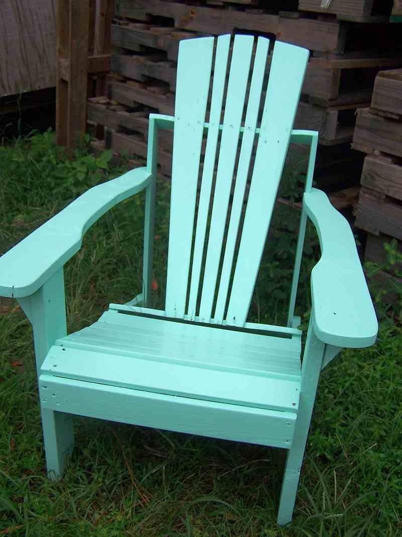Adirondack Chair Made From Recycled Upcycled Pallet Wood