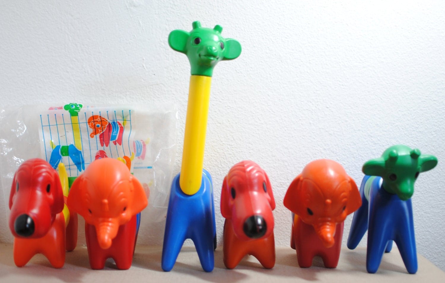 tupperware toys zoo it yourself