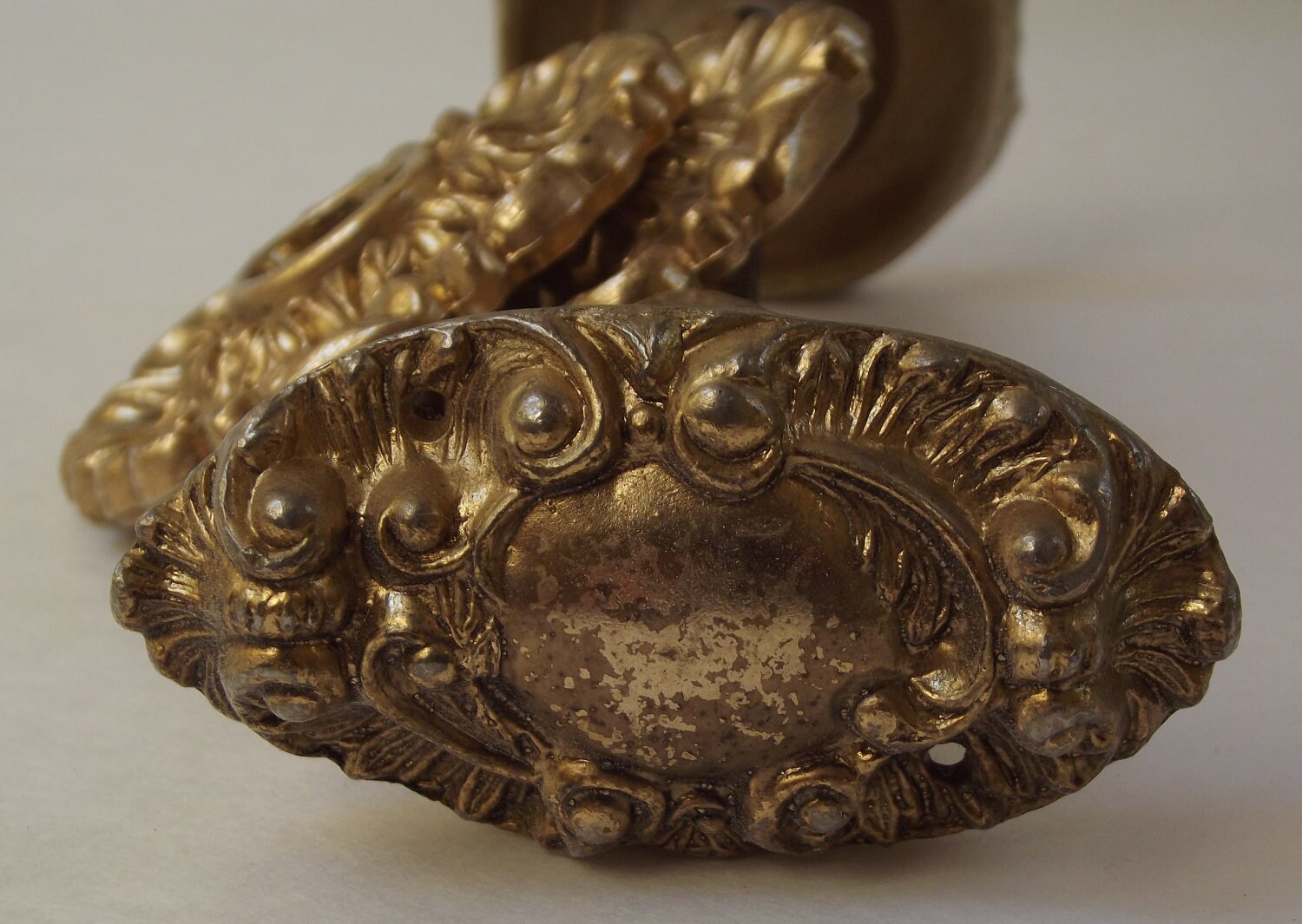 Antique/Vintage Brass Oval Door Knob Set w/ Plates