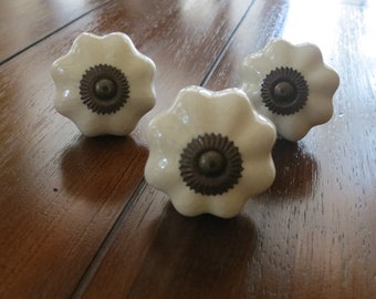 Large Ivory Bronze Ceramic Knob / Dresser Cabinet Drawer Hardware / Desk Pull / Vintage Style / Old World Decor / Door Knob