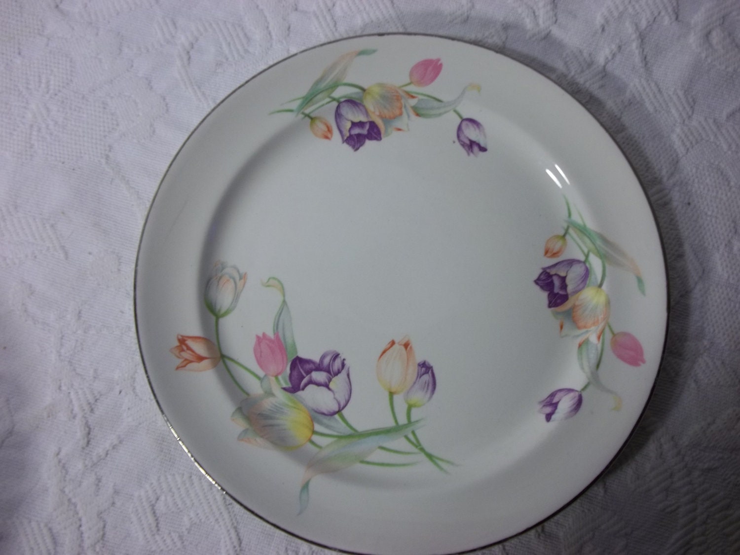 Vintage Hall Superior Dinner Plate, Tulip, Floral Design Haute Juice