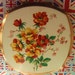 Vintage compact 1960s Stratton " Cushion-Convertible " Stylised Marigold Powder Compact
