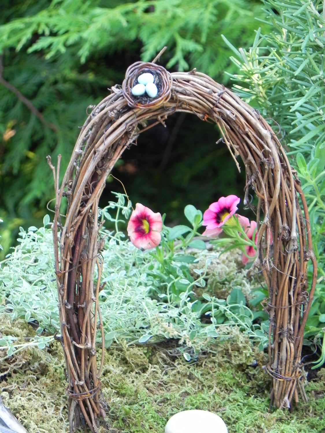 Miniature Fairy Garden Arbor with Bird's Nest