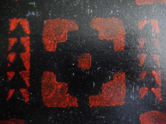 red and black backsplash tile