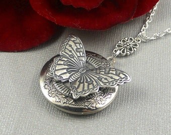 Silver Butterfly locket, butterfly necklace, butterfly jewelry, butterfly Locket, round Butterfly Locket- Butterfly Effect
