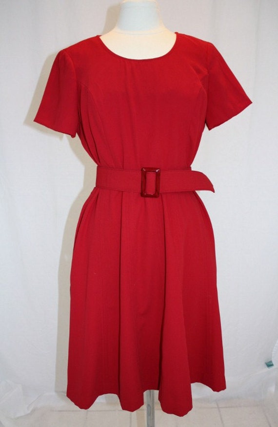 1980's REd Dress Short Sleeves Belted Vintage Retro by Retromomo