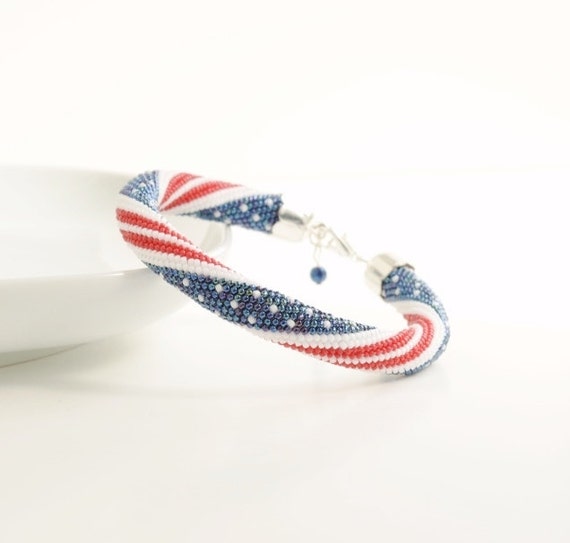 Items similar to USA Beaded Bangle, American Flag Bracelet, Round ...