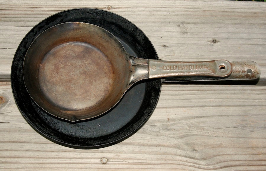 Two Vintage Metal Frying Pans 6 Cold Handle 49 Skillet