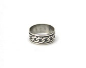 Chained Ring Band