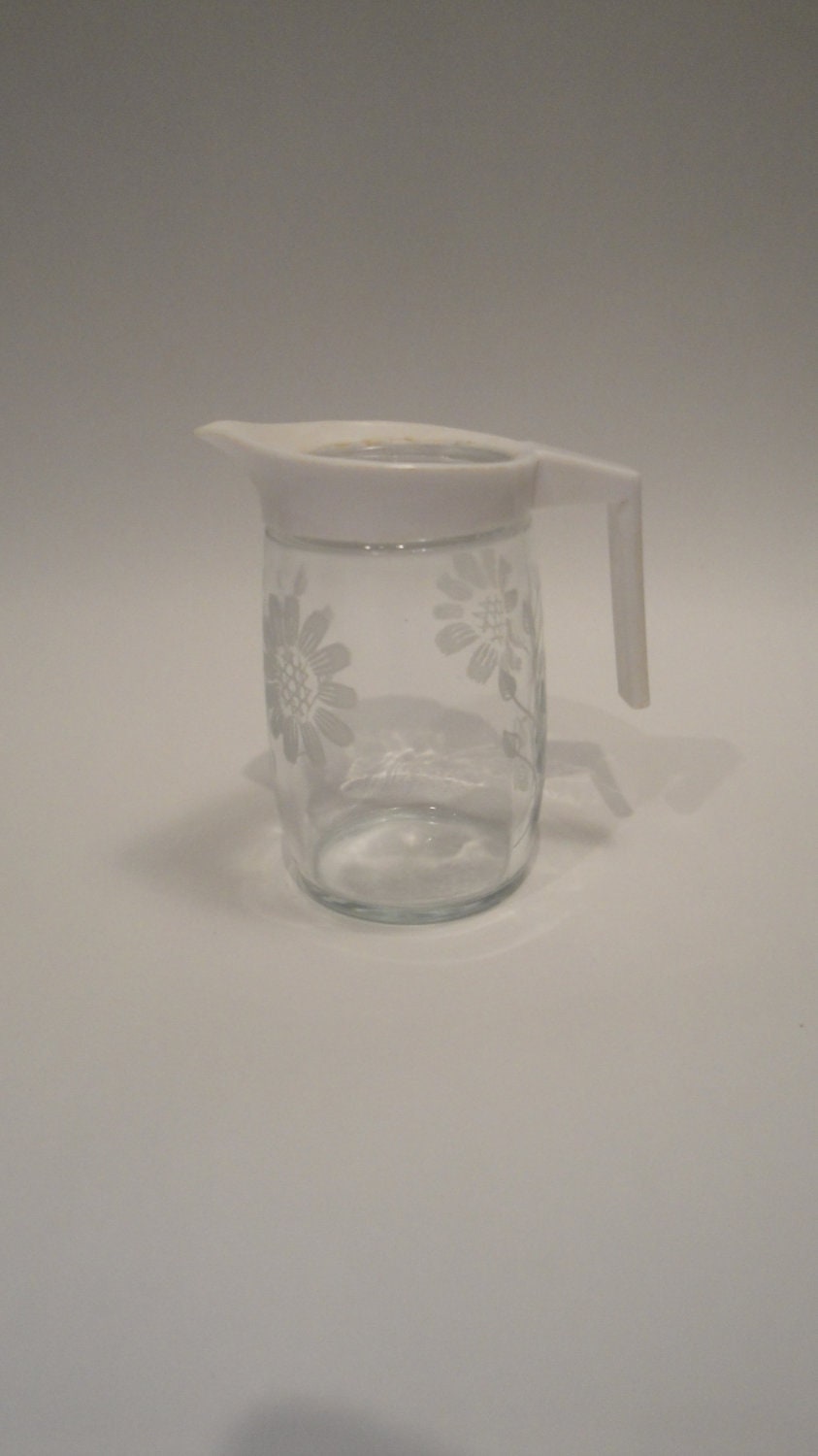 Vintage Corelle Pyrex Cream Dispenser Creamer by Lifeinmommatone