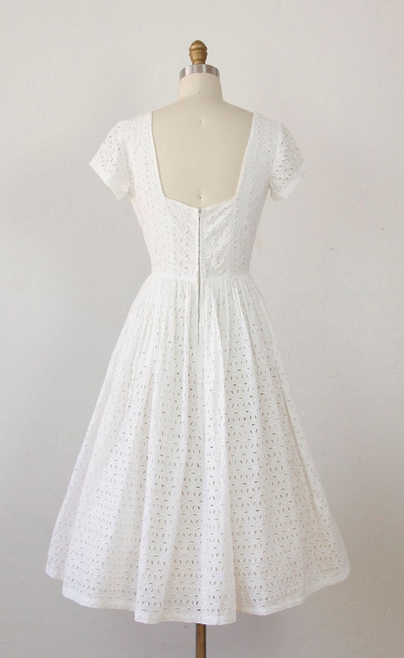 White Eyelet Full Skirt Vintage Wedding Dress