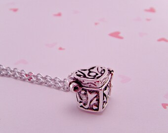 Pandora's Box Vintage Alloy Mini Heart Locket Box with 18 Inch Chain