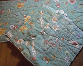 Quilted Floral Country Cottage table runner & 4 place mats