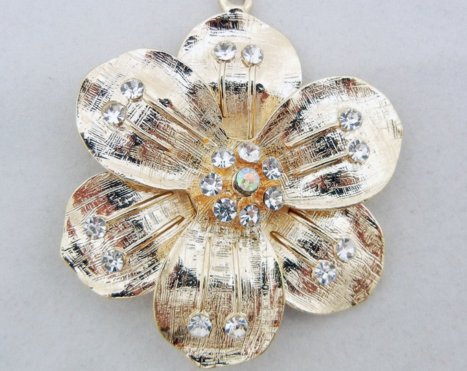 Double Link Textured Gold-tone Flower Charm Pendant with Rhinestones