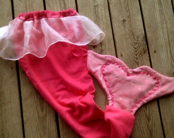 Mermaid Tail Towel In Hot Pink with light Pink