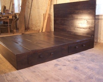 Reclaimed Rustic Pine Platform Bed with Headboard and 4