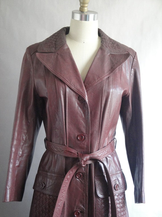 Vintage Burgundy Leather Trench Coat / Oxblood by mustlovevintage