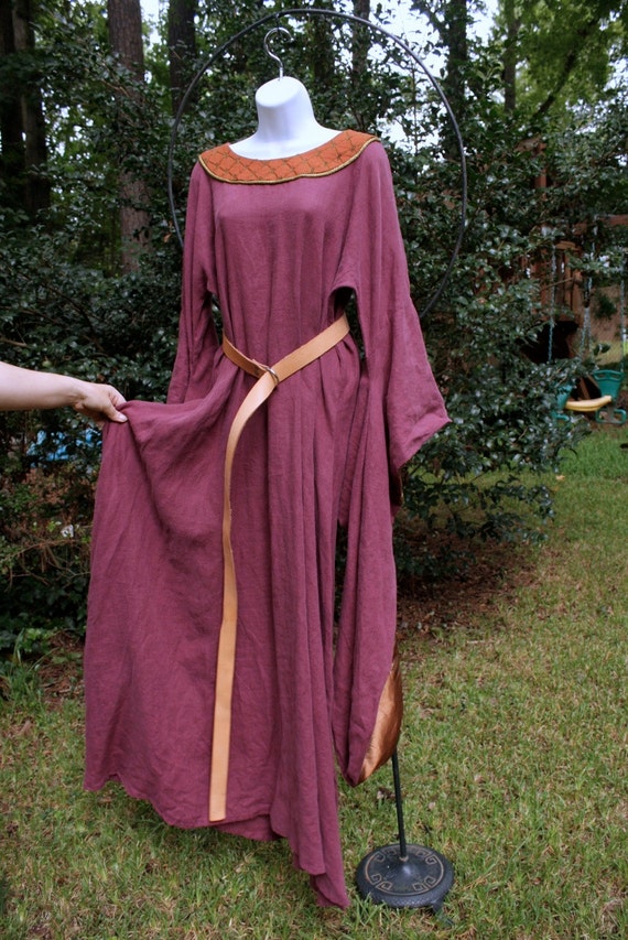 Medieval Dress Cherry dark rose Linen with copper lined long