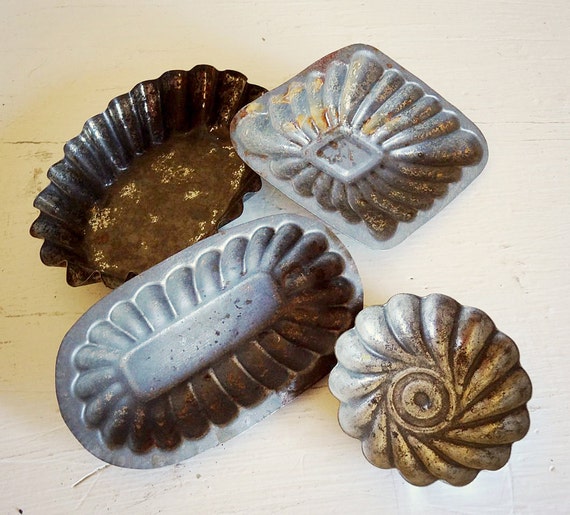 vintage baking tins from Europe set of 4 fluted tart tins all