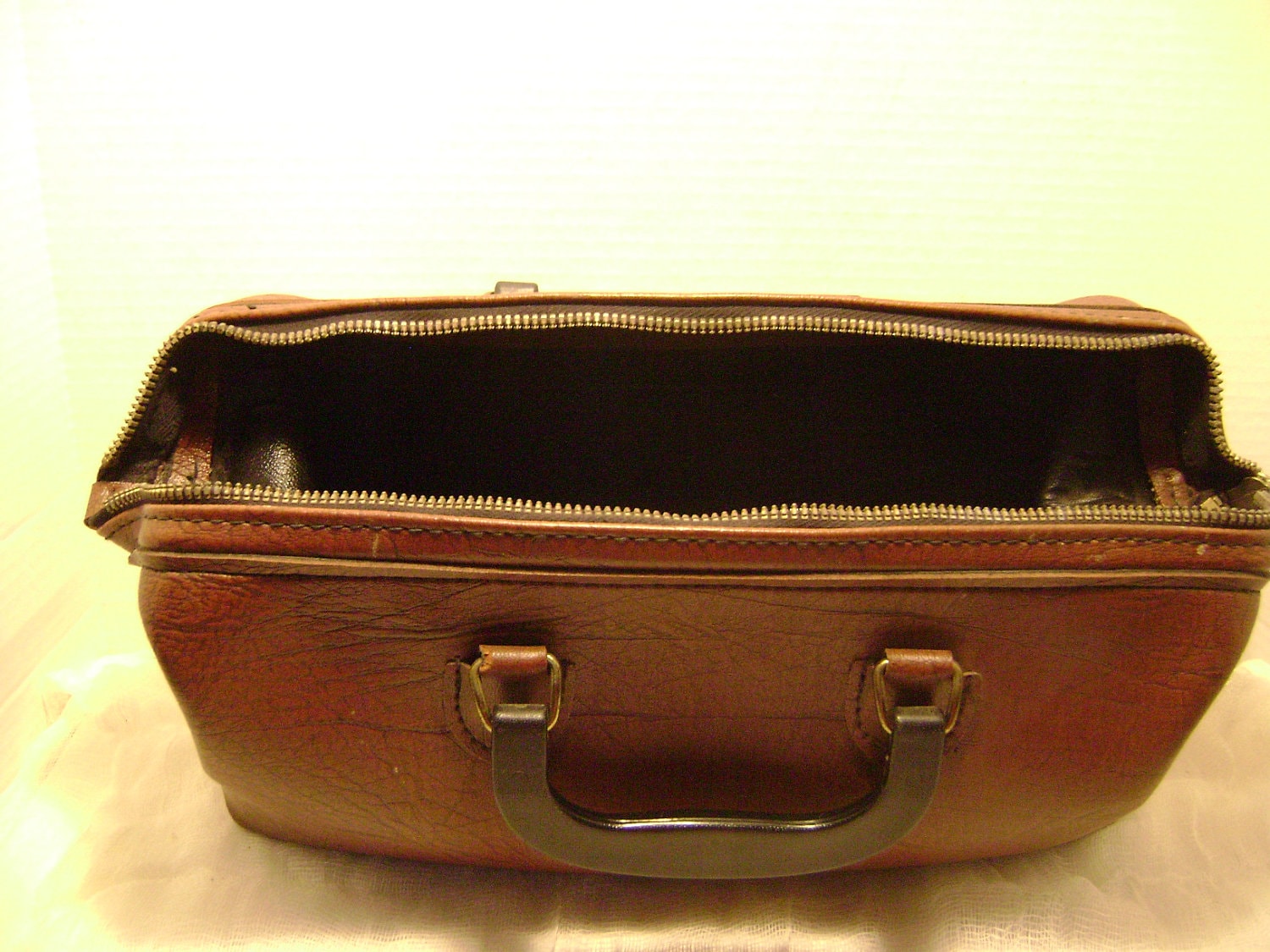 Vintage Doctor Bag Brown Textured Leather Look Heavy Duty