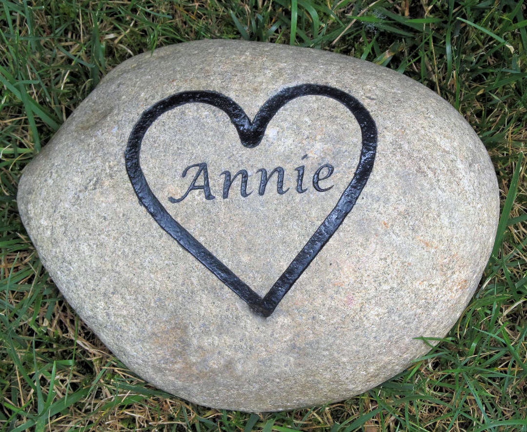 PERSONALIZED Pet Memorial Stone Grave Marker 6-7 Inch Burial