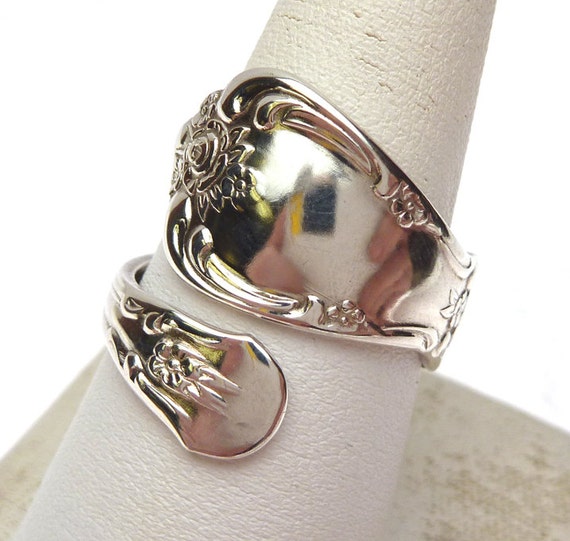 Oneida Sterling Silver Spoon Ring Upcycled by KlinesJewelry