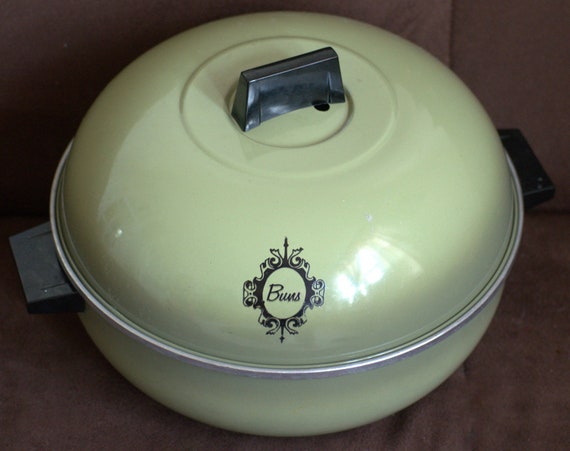 Vintage Serving Oven West Bend Bun Warmer Avacado Green 60s